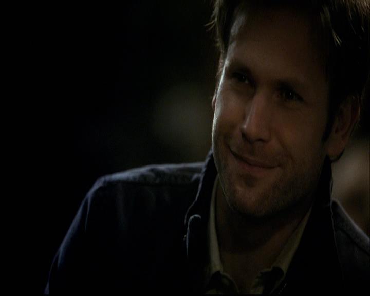 VampireDiariesWorld-dot-org_2x11ByTheLightOfTheMoon1423.jpg
