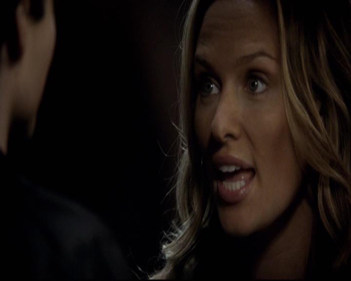 VampireDiariesWorld-dot-org_2x11ByTheLightOfTheMoon1437.jpg