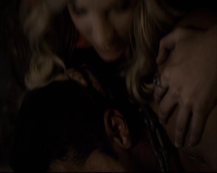 VampireDiariesWorld-dot-org_2x11ByTheLightOfTheMoon1545.jpg
