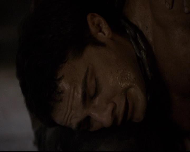 VampireDiariesWorld-dot-org_2x11ByTheLightOfTheMoon1552.jpg