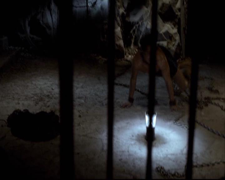 VampireDiariesWorld-dot-org_2x11ByTheLightOfTheMoon1577.jpg