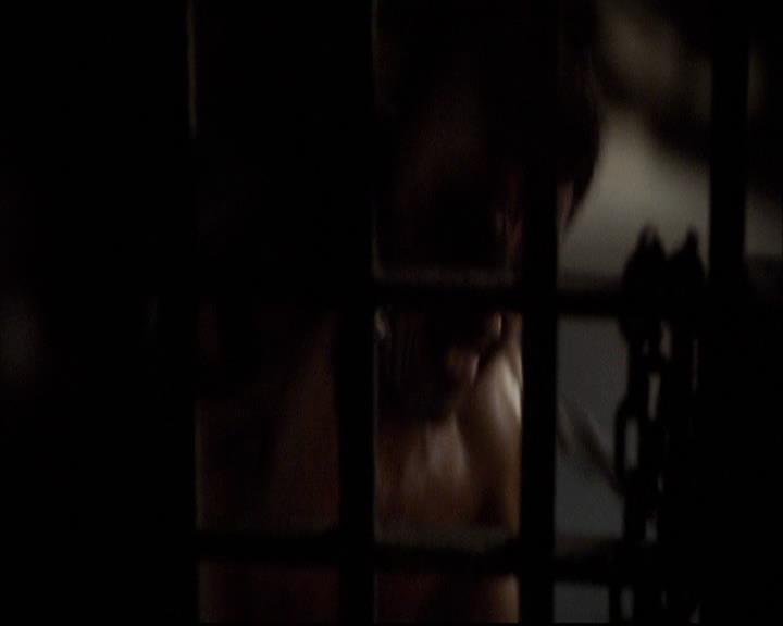 VampireDiariesWorld-dot-org_2x11ByTheLightOfTheMoon1594.jpg