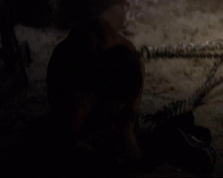 VampireDiariesWorld-dot-org_2x11ByTheLightOfTheMoon1631.jpg