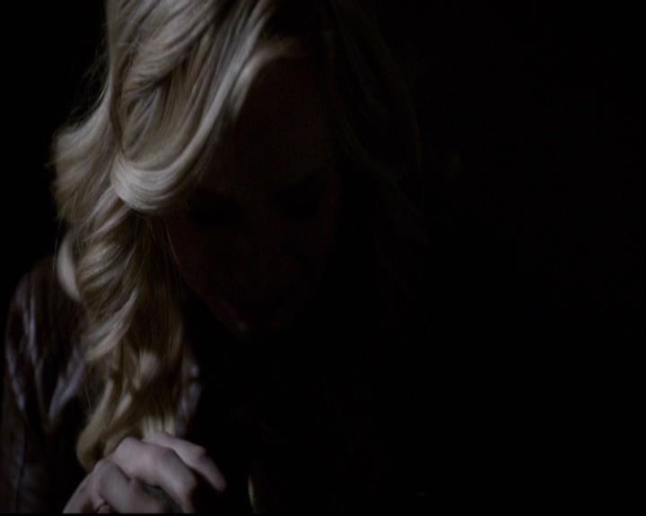 VampireDiariesWorld-dot-org_2x11ByTheLightOfTheMoon1636.jpg