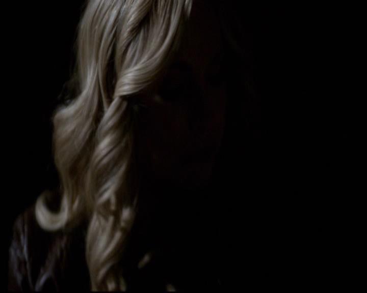 VampireDiariesWorld-dot-org_2x11ByTheLightOfTheMoon1656.jpg