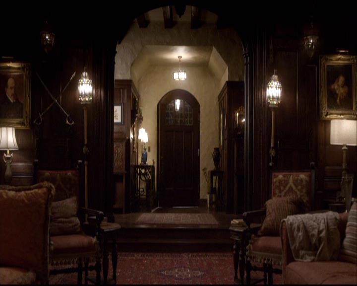 VampireDiariesWorld-dot-org_2x11ByTheLightOfTheMoon1688.jpg