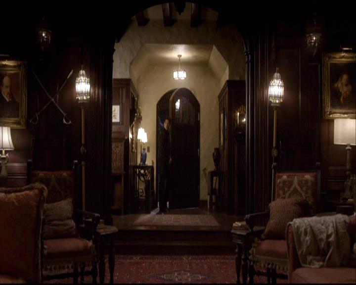 VampireDiariesWorld-dot-org_2x11ByTheLightOfTheMoon1690.jpg
