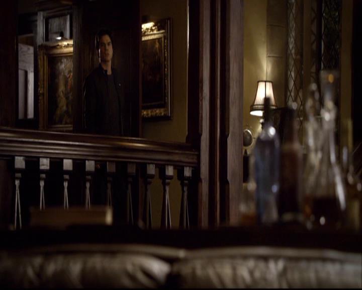 VampireDiariesWorld-dot-org_2x11ByTheLightOfTheMoon1709.jpg