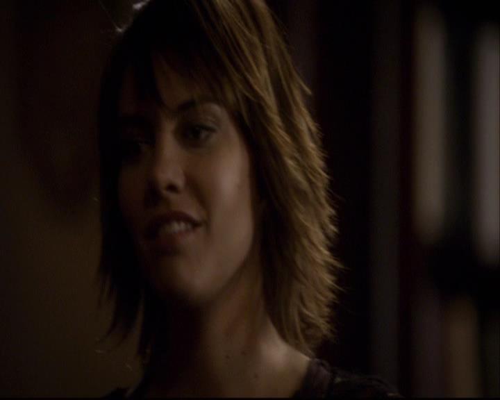 VampireDiariesWorld-dot-org_2x11ByTheLightOfTheMoon1740.jpg