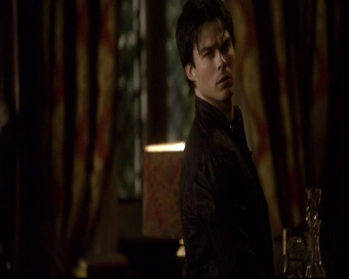VampireDiariesWorld-dot-org_2x11ByTheLightOfTheMoon1744.jpg