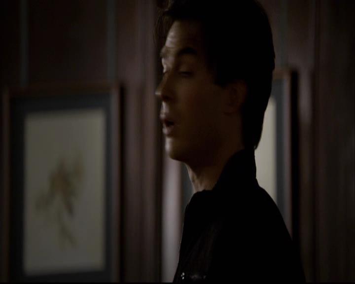 VampireDiariesWorld-dot-org_2x11ByTheLightOfTheMoon1750.jpg