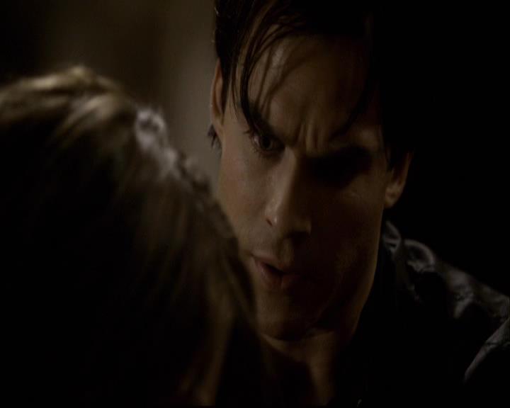 VampireDiariesWorld-dot-org_2x11ByTheLightOfTheMoon1770.jpg