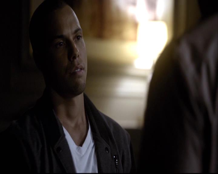 VampireDiariesWorld-dot-org_2x11ByTheLightOfTheMoon1818.jpg