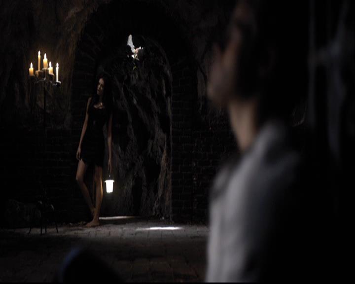 VampireDiariesWorld-dot-org_2x11ByTheLightOfTheMoon1838.jpg