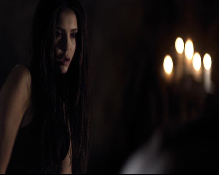 VampireDiariesWorld-dot-org_2x11ByTheLightOfTheMoon1910.jpg