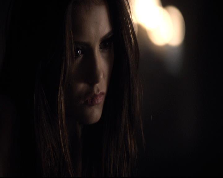 VampireDiariesWorld-dot-org_2x11ByTheLightOfTheMoon1913.jpg