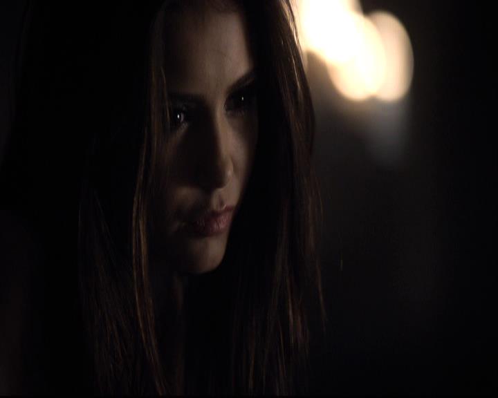 VampireDiariesWorld-dot-org_2x11ByTheLightOfTheMoon1914.jpg