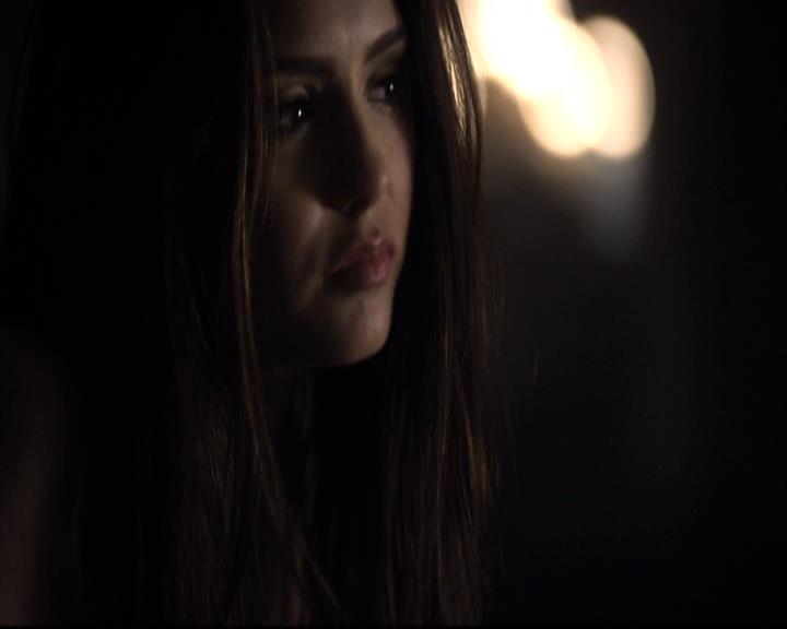 VampireDiariesWorld-dot-org_2x11ByTheLightOfTheMoon1917.jpg