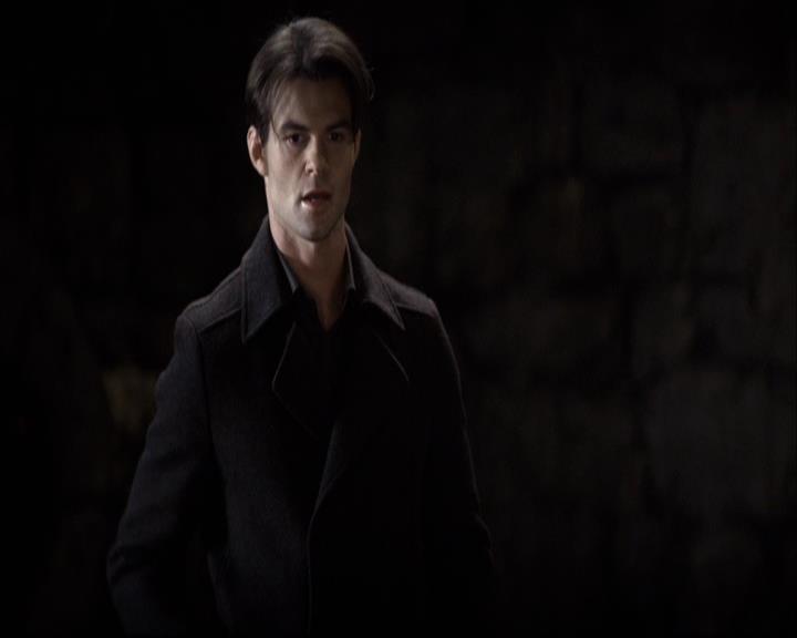 VampireDiariesWorld-dot-org_2x11ByTheLightOfTheMoon1961.jpg