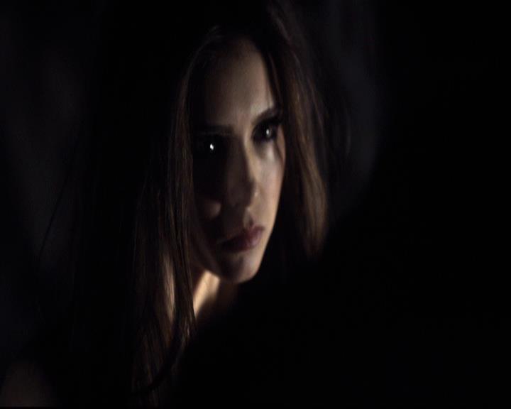 VampireDiariesWorld-dot-org_2x11ByTheLightOfTheMoon1986.jpg