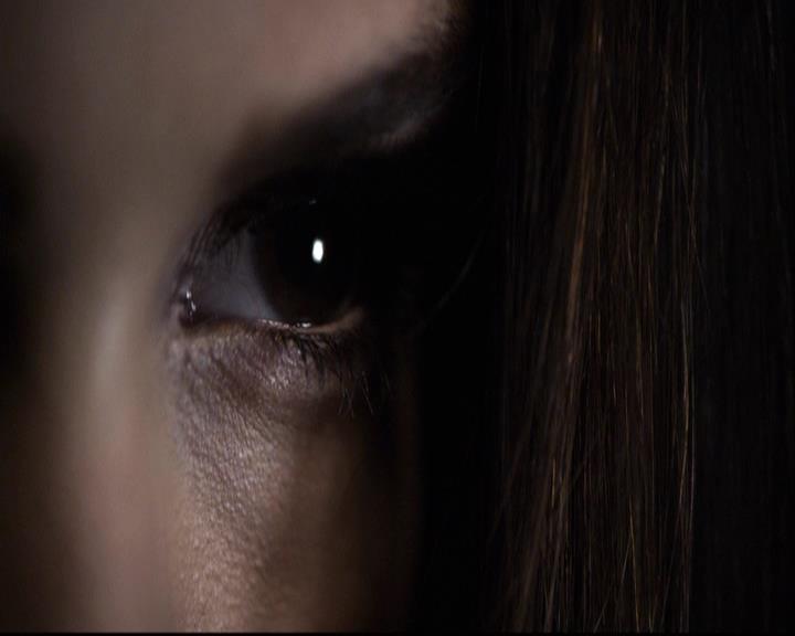 VampireDiariesWorld-dot-org_2x11ByTheLightOfTheMoon1989.jpg