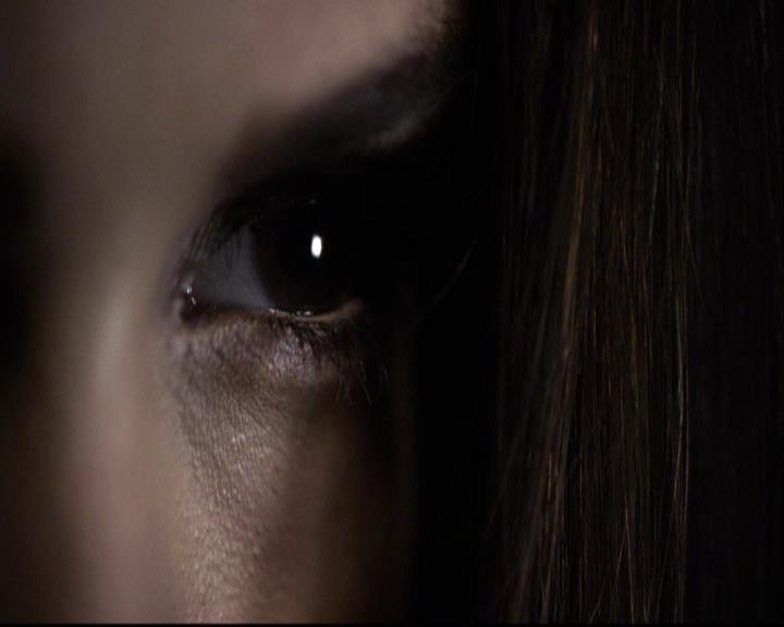 VampireDiariesWorld-dot-org_2x11ByTheLightOfTheMoon1993.jpg