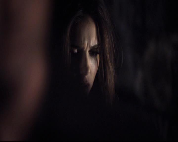 VampireDiariesWorld-dot-org_2x11ByTheLightOfTheMoon1997.jpg