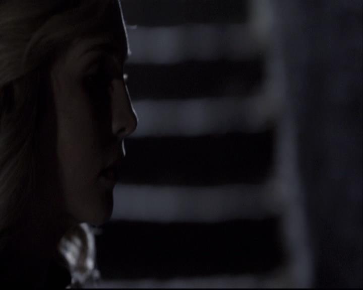 VampireDiariesWorld-dot-org_2x11ByTheLightOfTheMoon2063.jpg