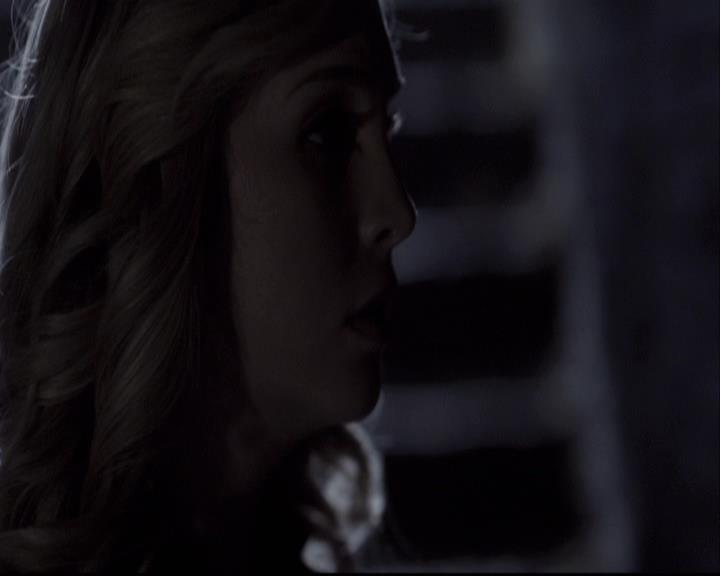 VampireDiariesWorld-dot-org_2x11ByTheLightOfTheMoon2076.jpg