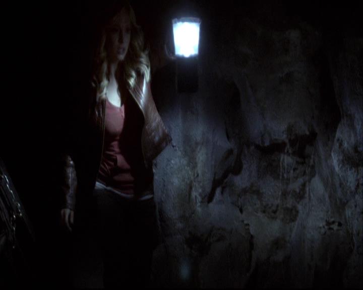VampireDiariesWorld-dot-org_2x11ByTheLightOfTheMoon2085.jpg