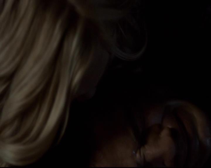 VampireDiariesWorld-dot-org_2x11ByTheLightOfTheMoon2105.jpg