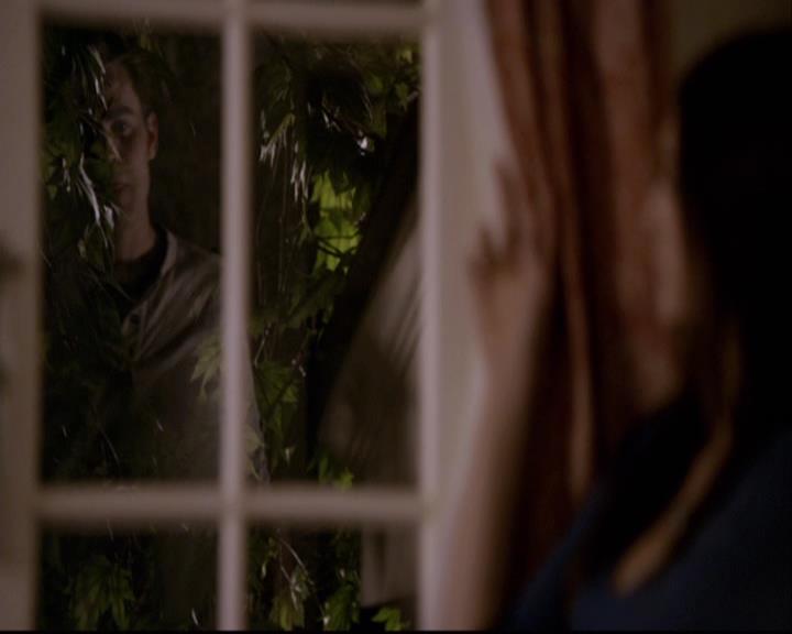 VampireDiariesWorld-dot-org_2x11ByTheLightOfTheMoon2119.jpg