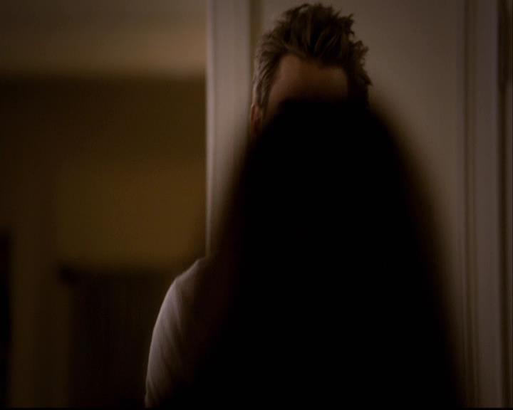 VampireDiariesWorld-dot-org_2x11ByTheLightOfTheMoon2126.jpg