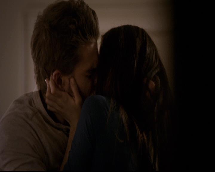 VampireDiariesWorld-dot-org_2x11ByTheLightOfTheMoon2138.jpg