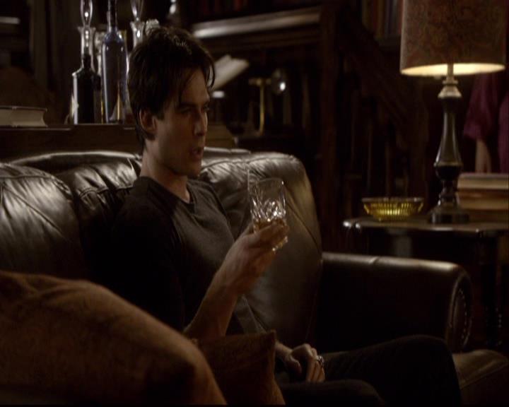 VampireDiariesWorld-dot-org_2x11ByTheLightOfTheMoon2158.jpg
