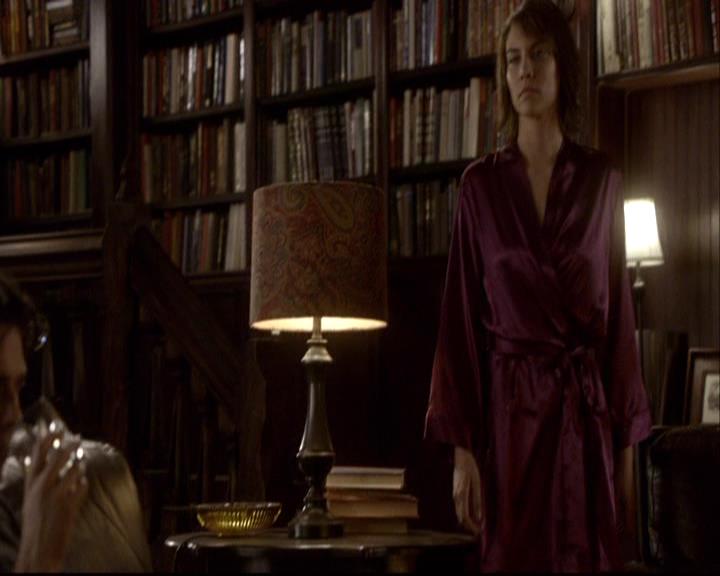 VampireDiariesWorld-dot-org_2x11ByTheLightOfTheMoon2160.jpg