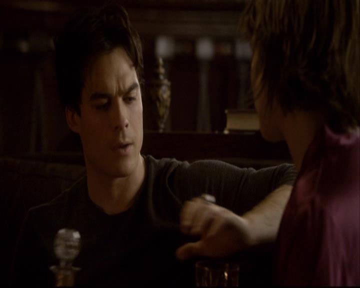 VampireDiariesWorld-dot-org_2x11ByTheLightOfTheMoon2170.jpg