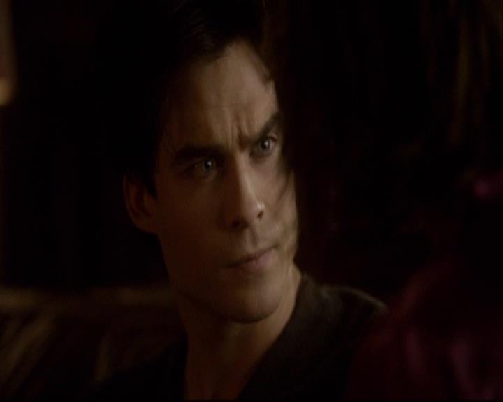 VampireDiariesWorld-dot-org_2x11ByTheLightOfTheMoon2180.jpg