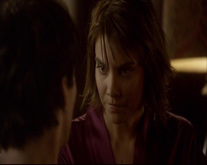 VampireDiariesWorld-dot-org_2x11ByTheLightOfTheMoon2185.jpg