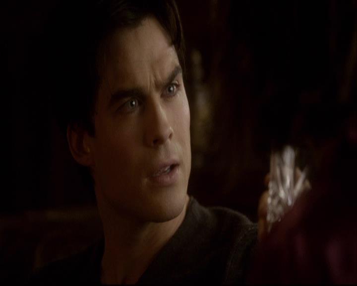VampireDiariesWorld-dot-org_2x11ByTheLightOfTheMoon2186.jpg