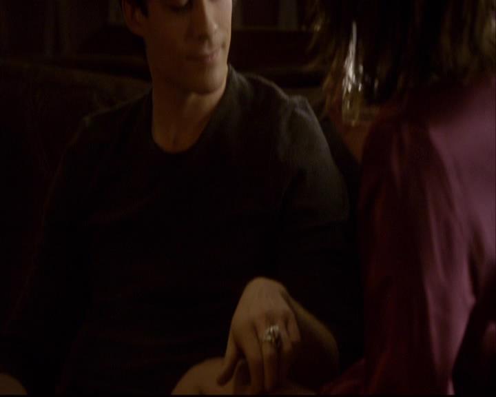 VampireDiariesWorld-dot-org_2x11ByTheLightOfTheMoon2197.jpg