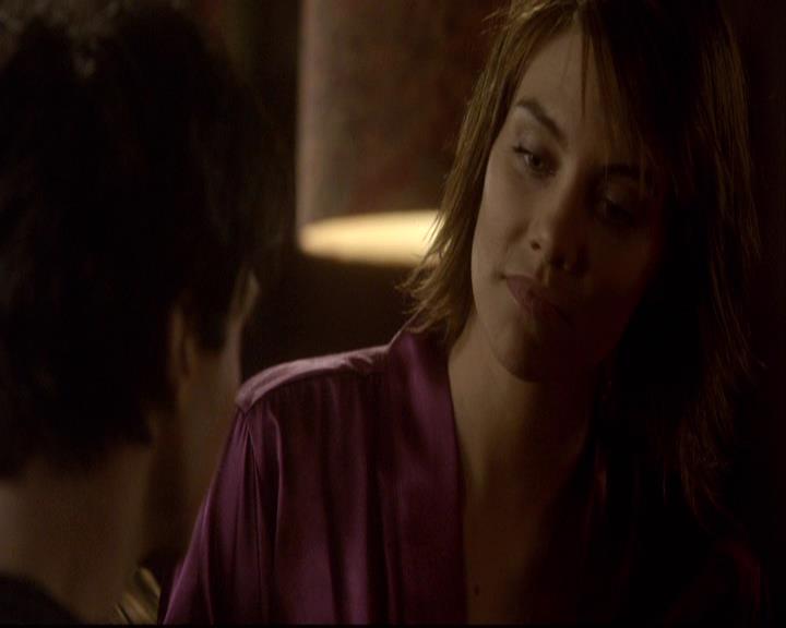 VampireDiariesWorld-dot-org_2x11ByTheLightOfTheMoon2204.jpg