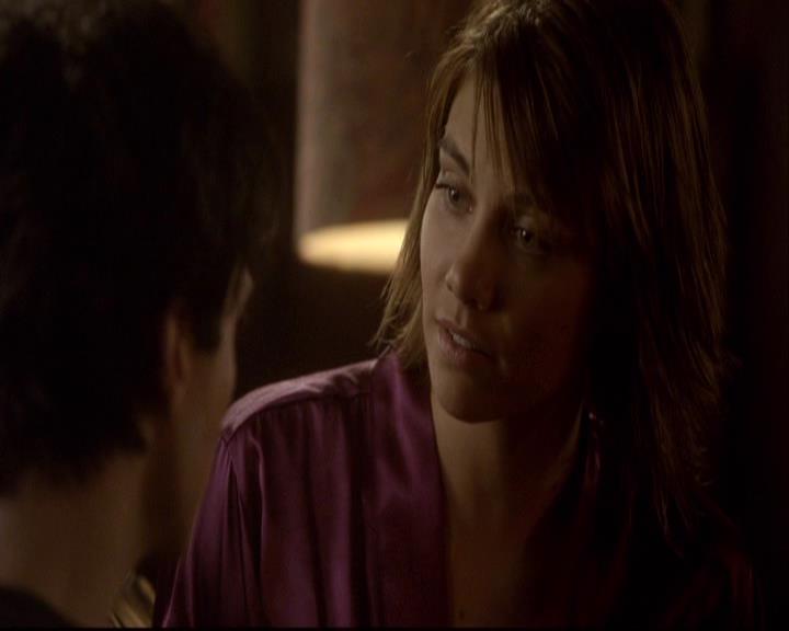 VampireDiariesWorld-dot-org_2x11ByTheLightOfTheMoon2207.jpg