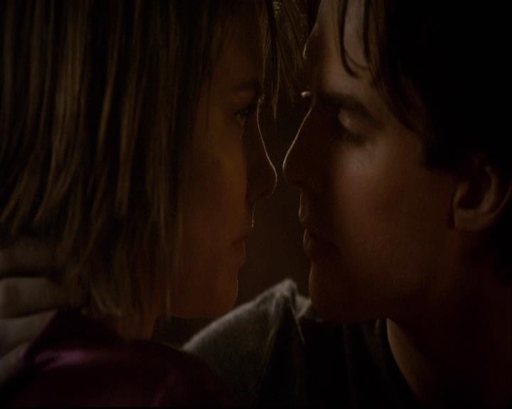 VampireDiariesWorld-dot-org_2x11ByTheLightOfTheMoon2231.jpg