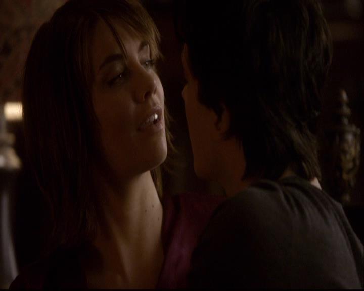 VampireDiariesWorld-dot-org_2x11ByTheLightOfTheMoon2239.jpg