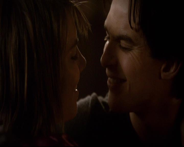 VampireDiariesWorld-dot-org_2x11ByTheLightOfTheMoon2242.jpg