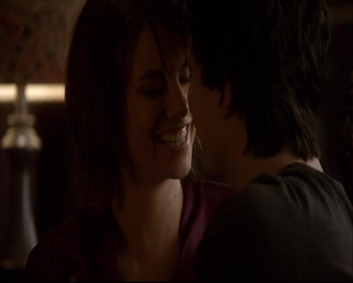 VampireDiariesWorld-dot-org_2x11ByTheLightOfTheMoon2243.jpg