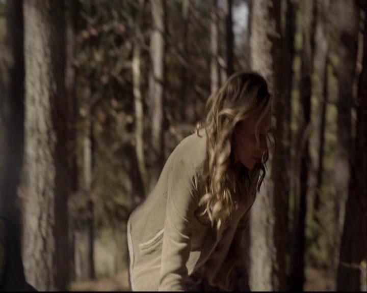 VampireDiariesWorld-dot-org_2x12TheDecent0033.jpg