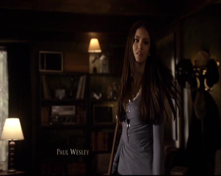 VampireDiariesWorld-dot-org_2x12TheDecent0106.jpg