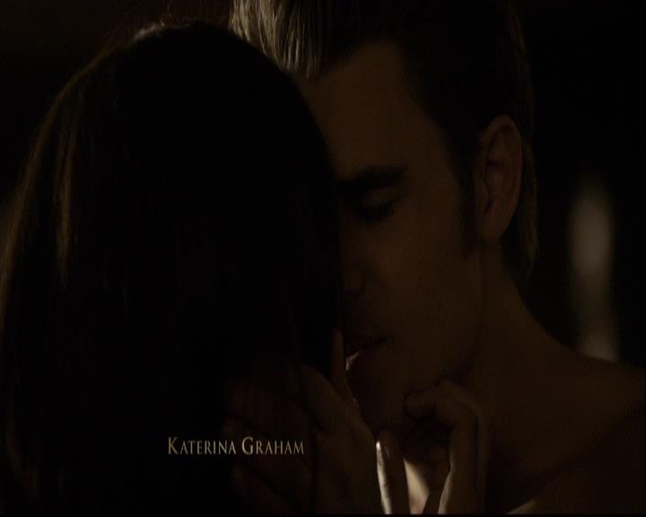 VampireDiariesWorld-dot-org_2x12TheDecent0134.jpg